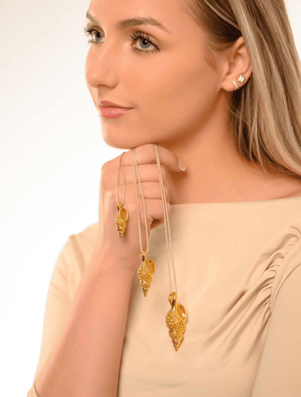 Modern Design Perforated Shell Pendant Jewelry Design | 24k Gold | .9999 Fine Gold - Image 3
